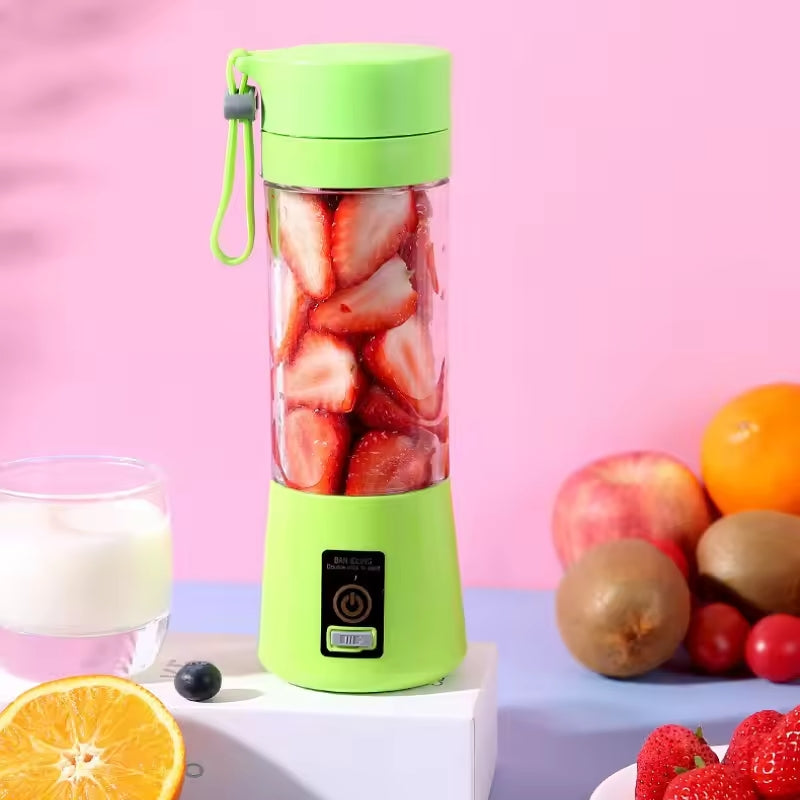 Portable mini fruit juicer